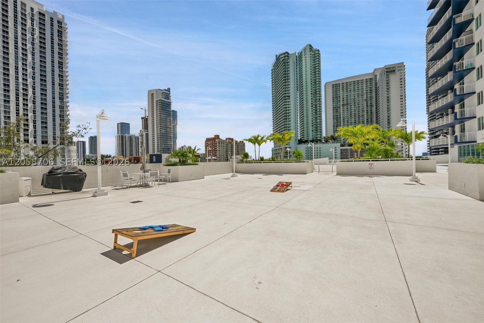 image 1800 Biscayne Plaza23