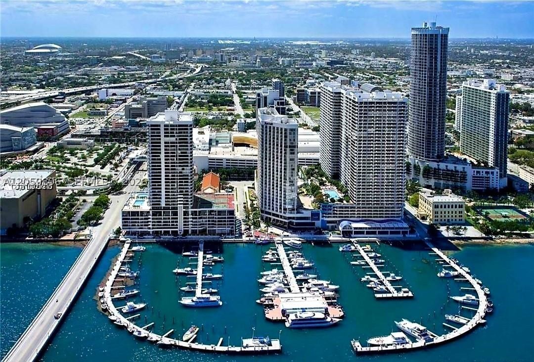 1717 N Bayshore Dr #A-2938
