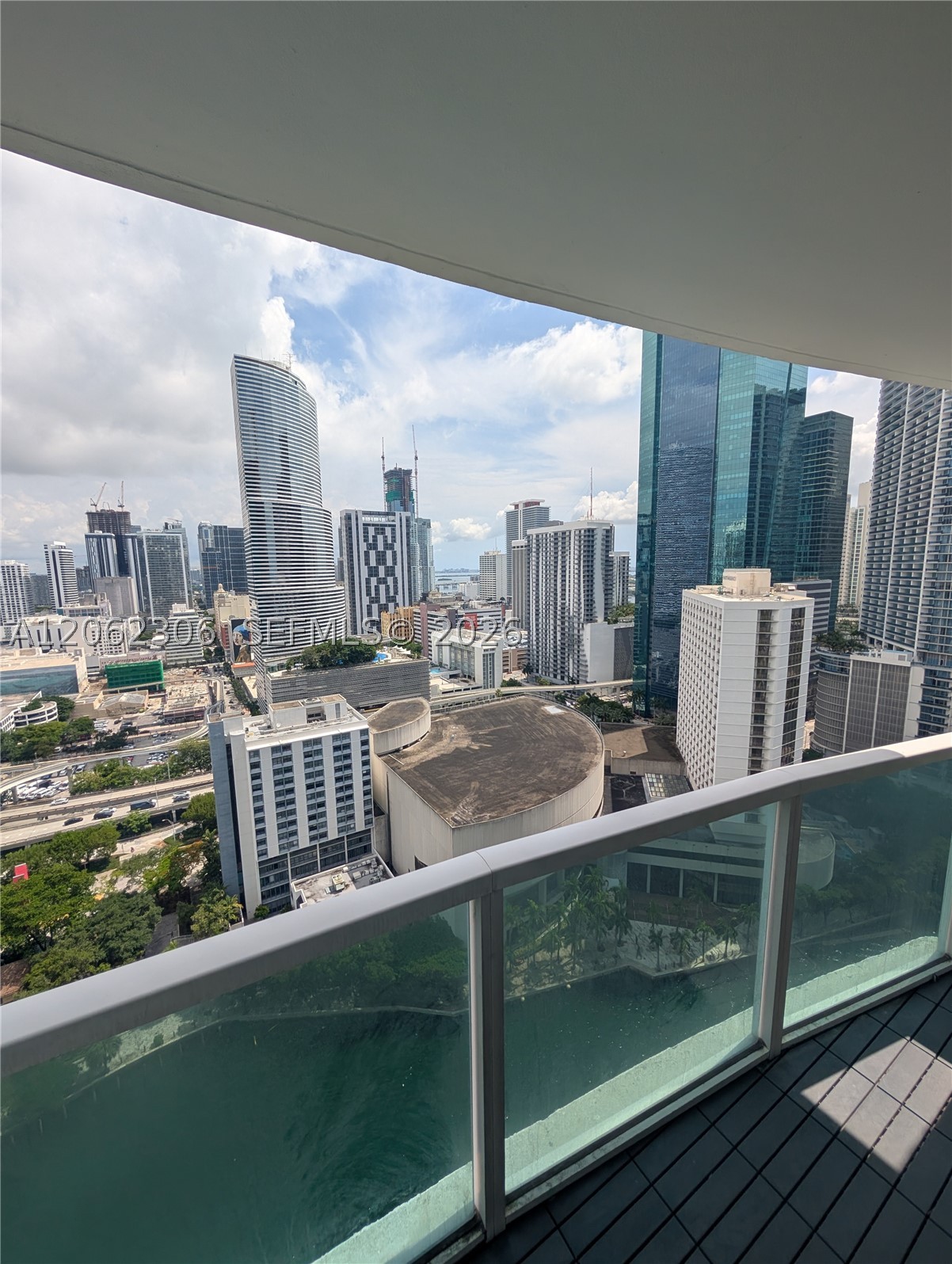 image Brickell on the River North15