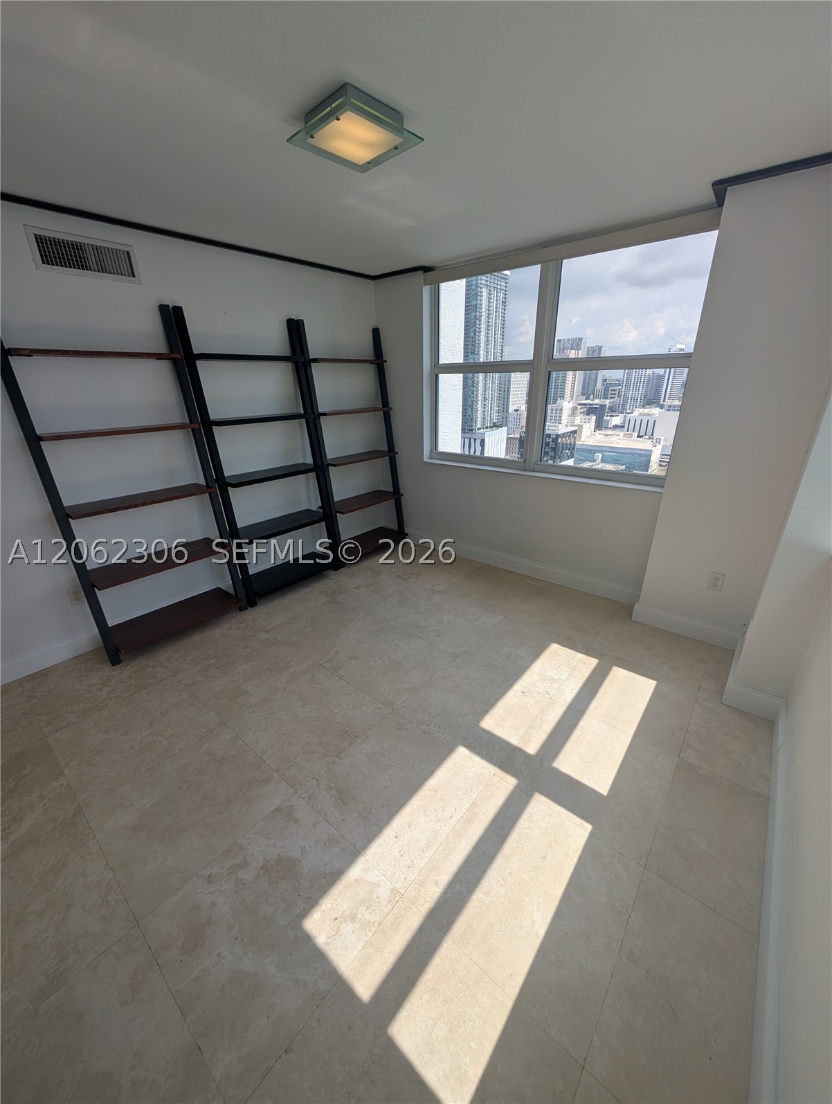 image Brickell on the River North18