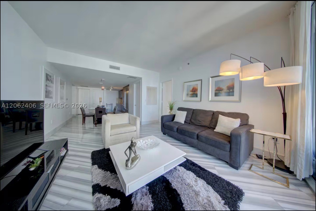 image Icon Brickell III (W Miami)5
