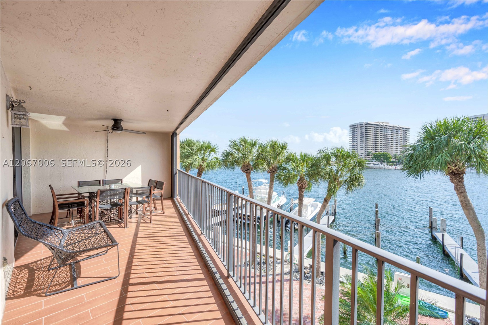 1700 S Bayshore Ln #3B