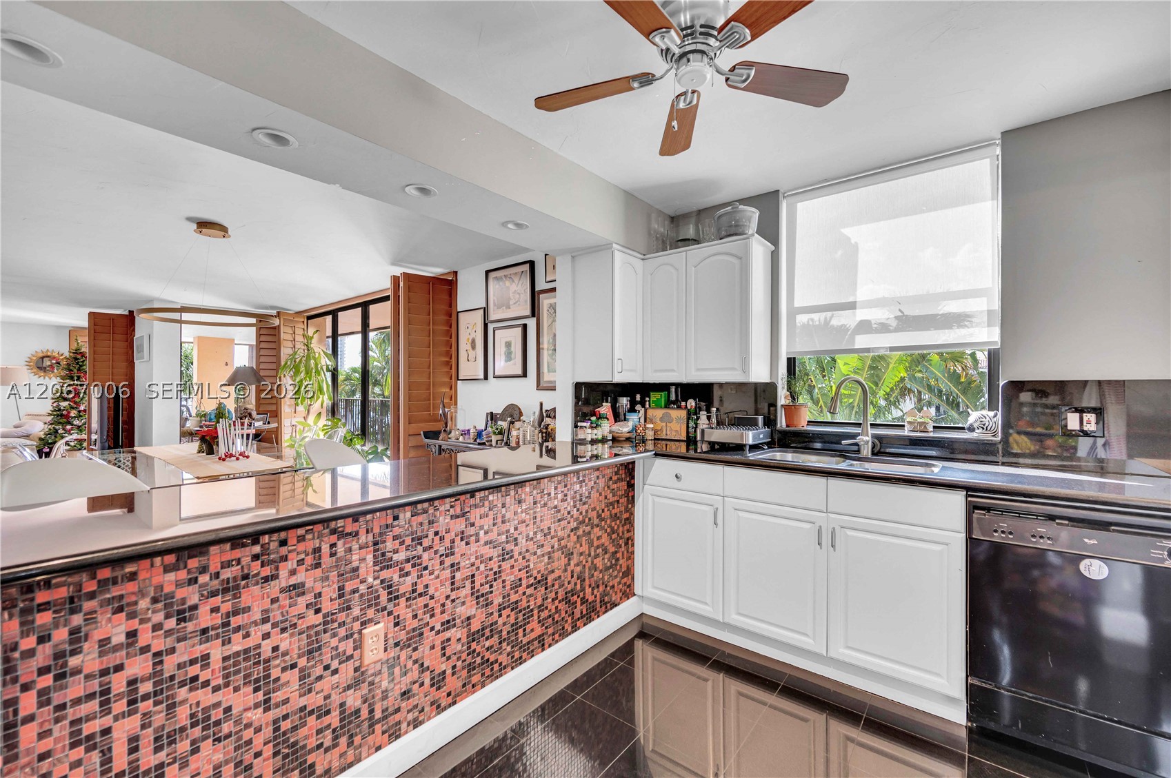 1700 S Bayshore Ln #3B Miami, FL 33133