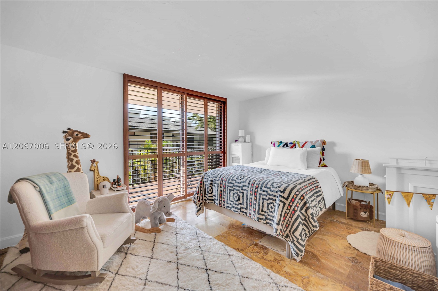 1700 S Bayshore Ln #3B Miami, FL 33133