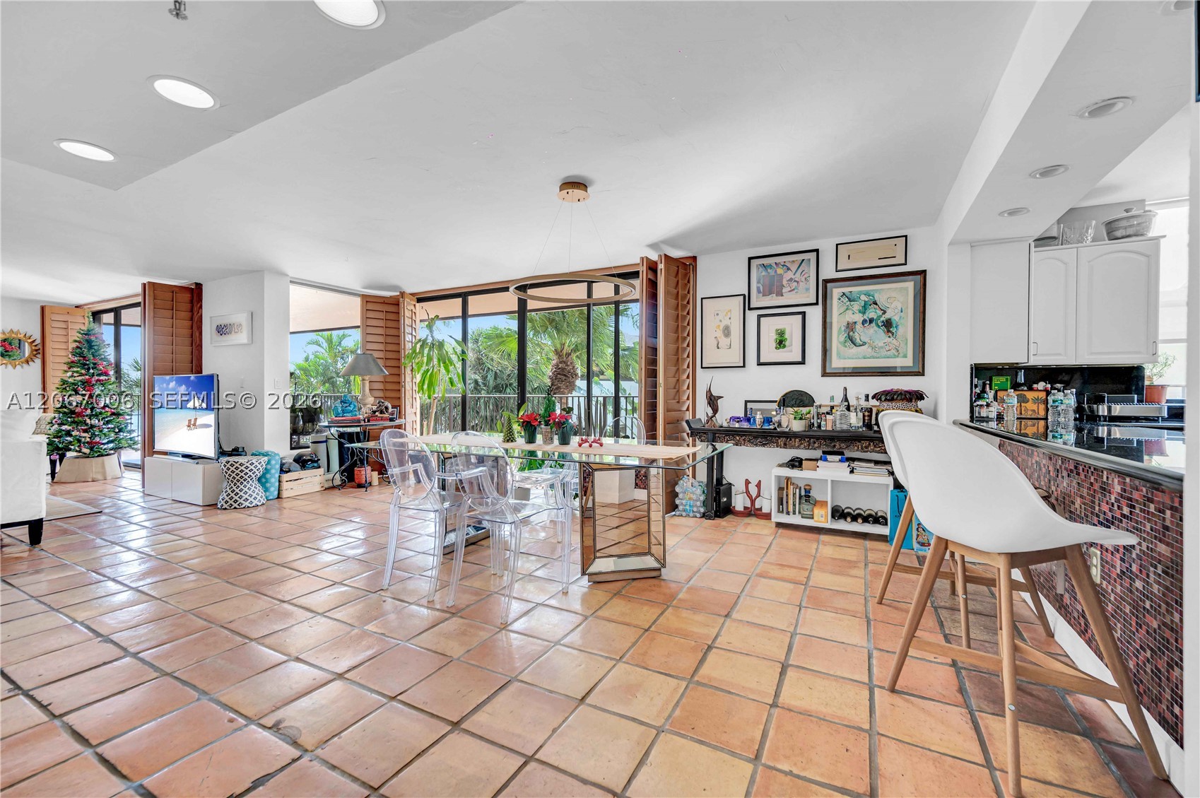 1700 S Bayshore Ln #3B Miami, FL 33133