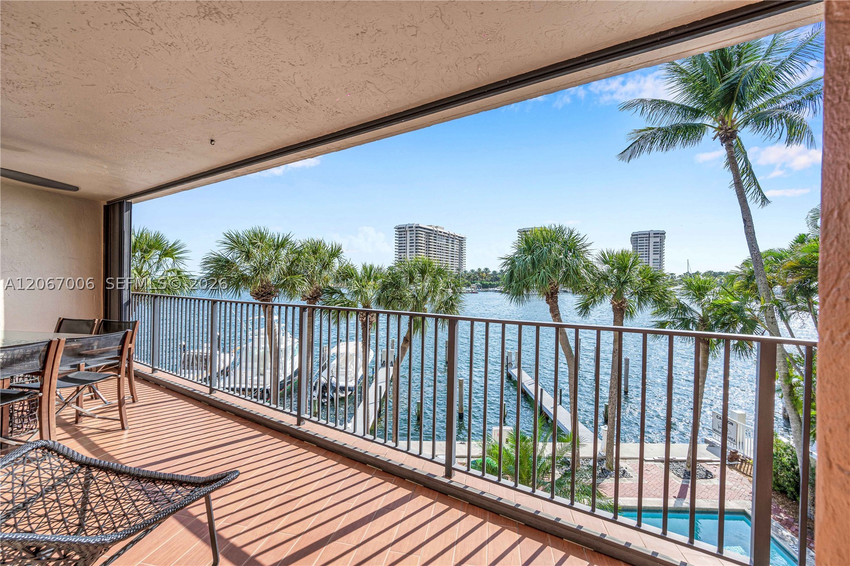1700 S Bayshore Ln #3B Miami, FL 33133