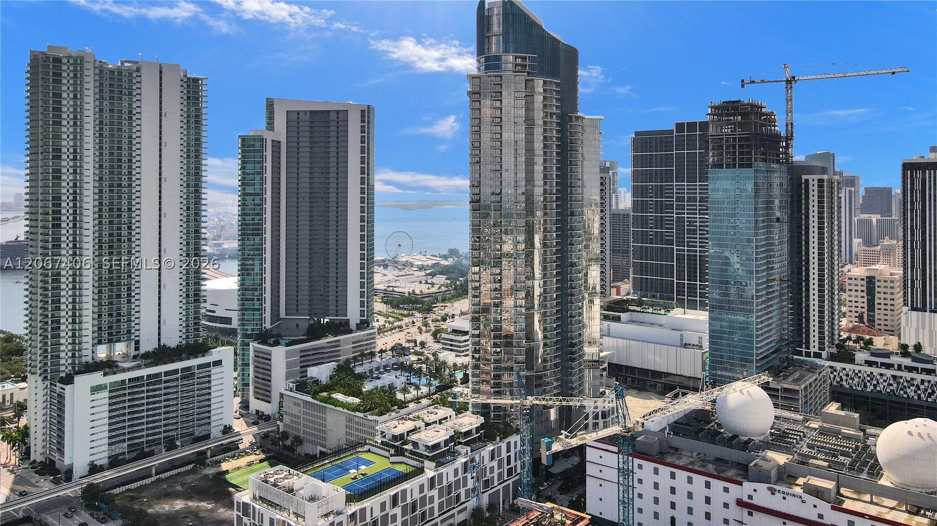 image Paramount Miami Worldcenter0