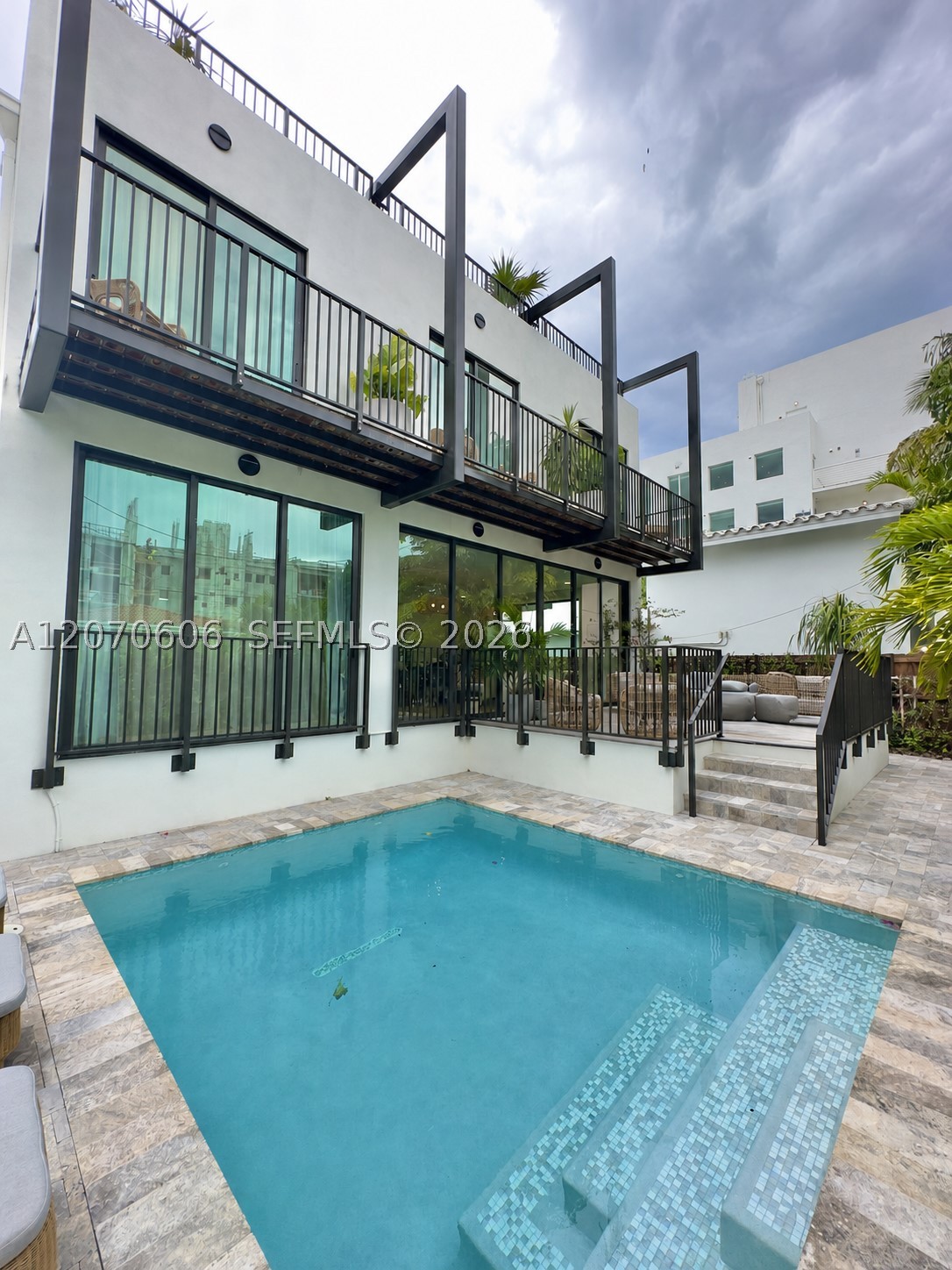 1320 Flamingo Way Miami Beach, FL 33139