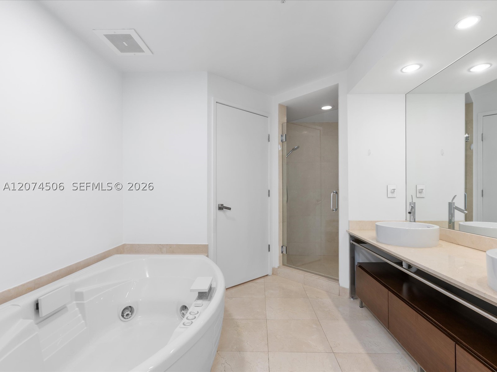 16275 Collins Ave #1804 Sunny Isles Beach, FL 33160