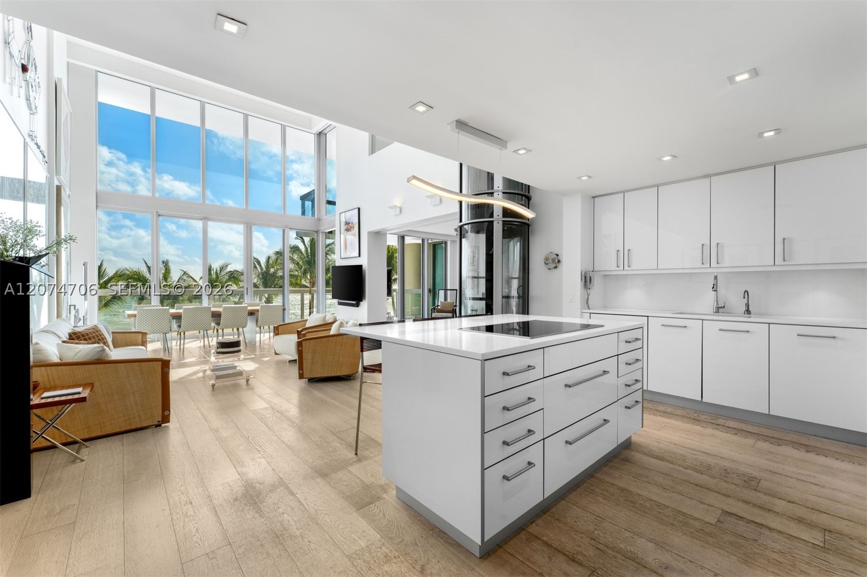6899 Collins Ave #403 Miami Beach, FL 33141