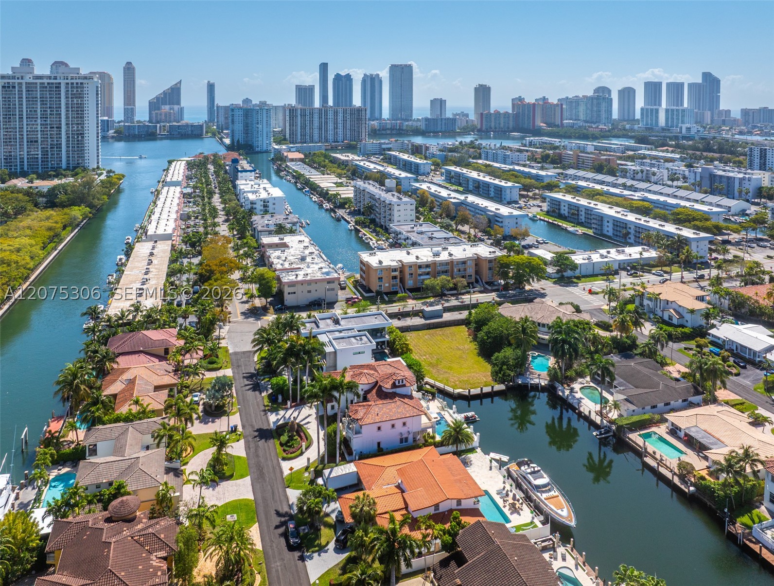 3442 NE 171st St North Miami Beach, FL 33160