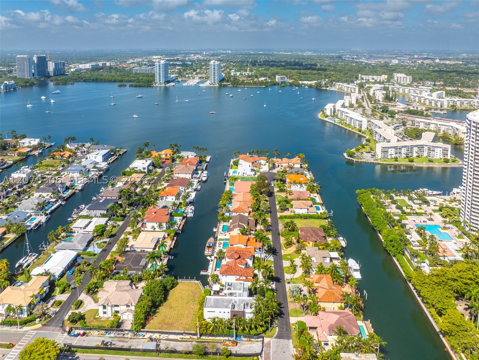3442 NE 171st St North Miami Beach, FL 33160