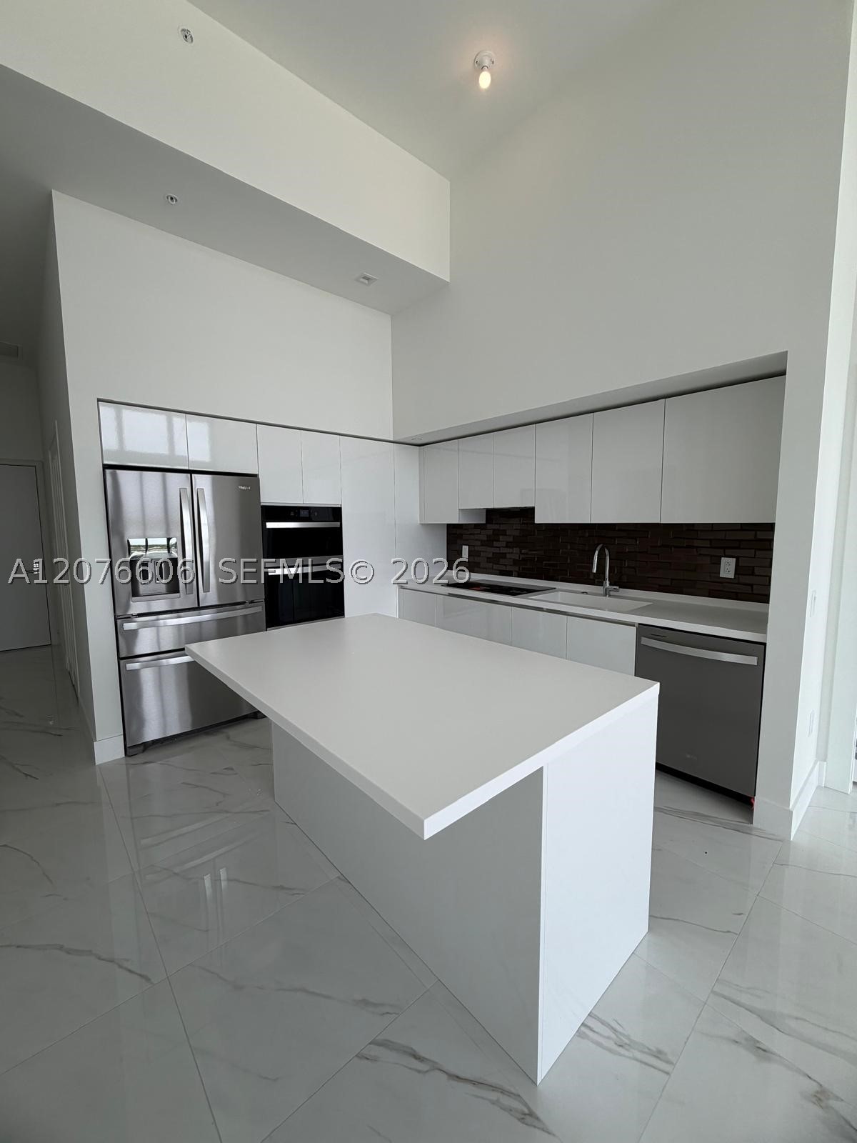image Oasis Hallandale1