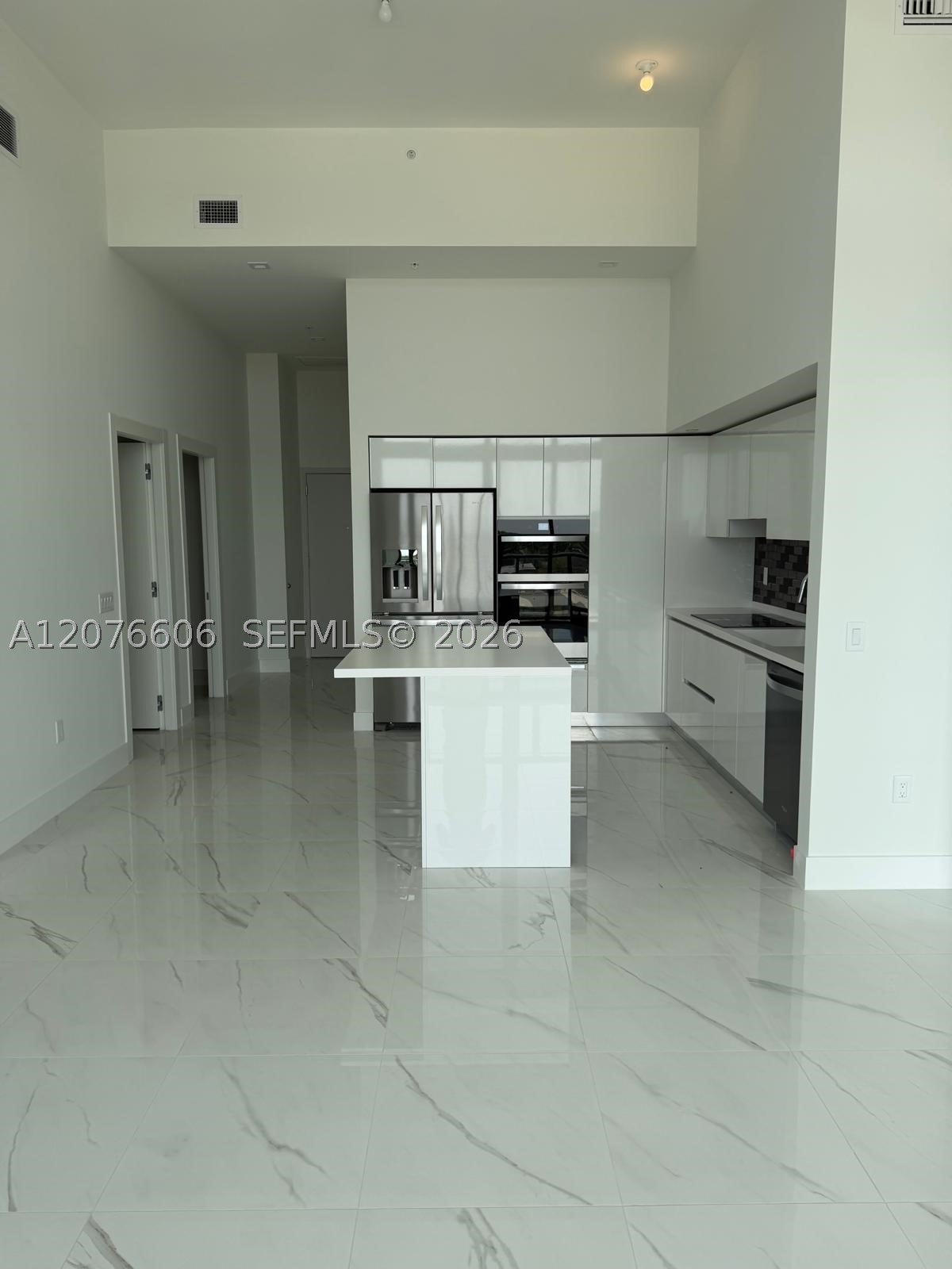 image Oasis Hallandale2