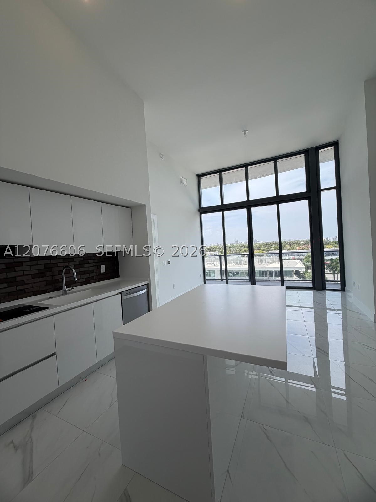 image Oasis Hallandale4