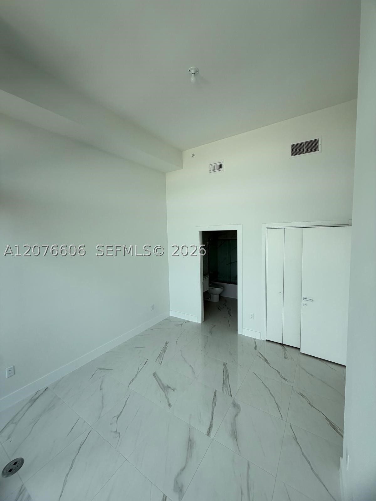 image Oasis Hallandale8