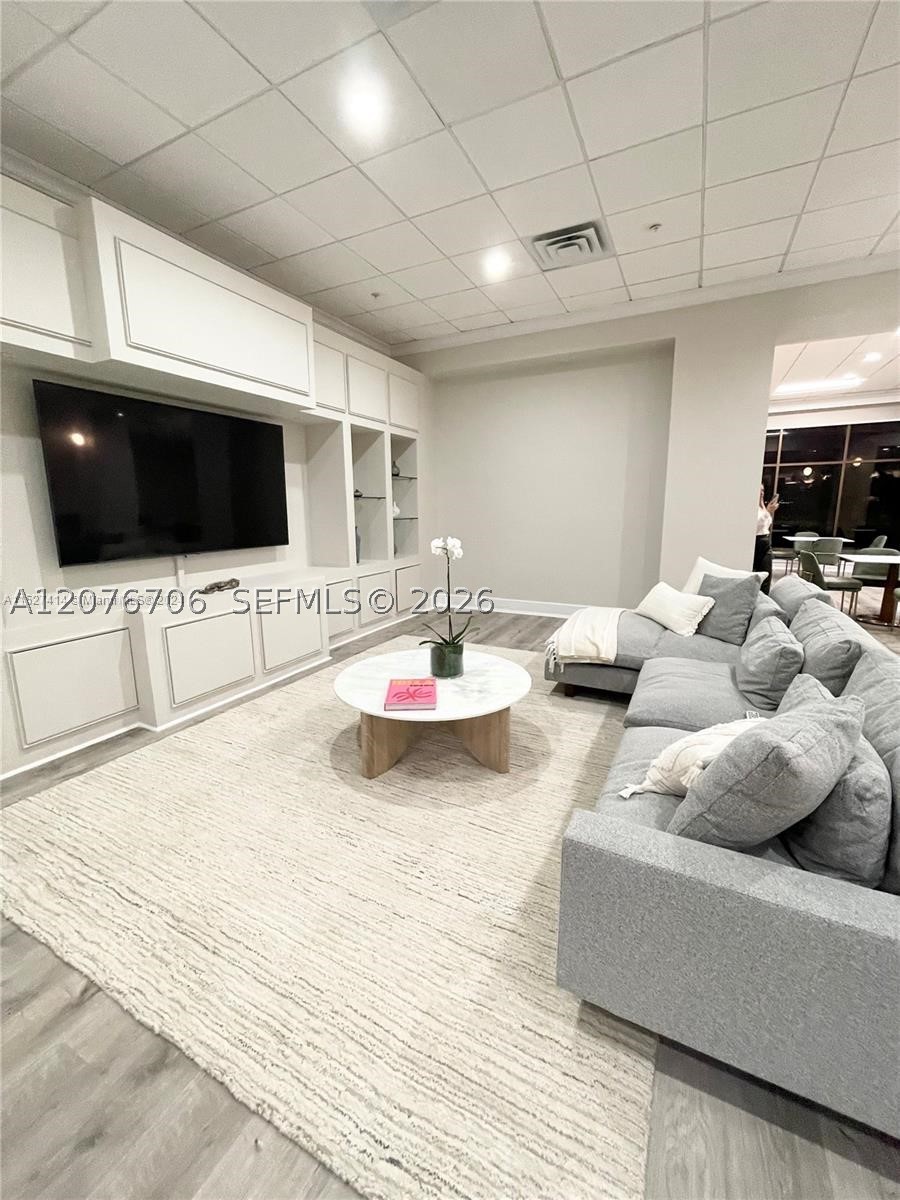 5600 Collins Ave #16P Miami Beach, FL 33140