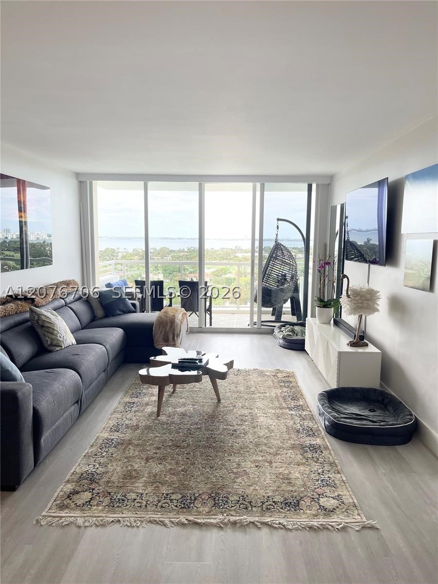 5600 Collins Ave #16P Miami Beach, FL 33140