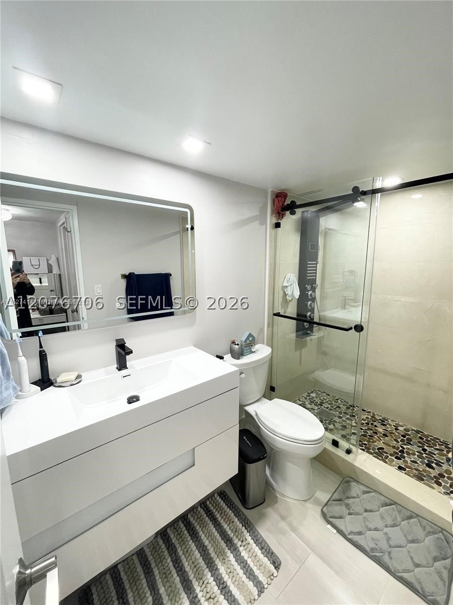 5600 Collins Ave #16P Miami Beach, FL 33140