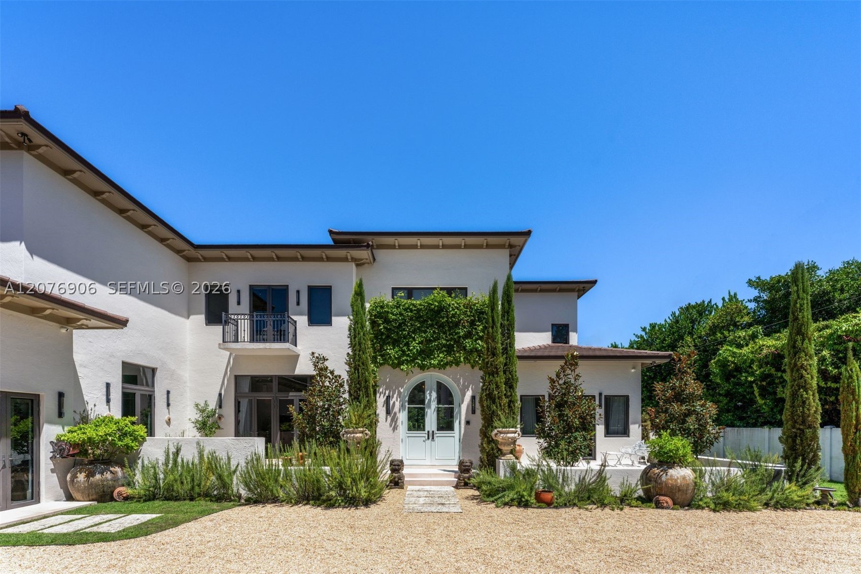 8345 Ponce De Leon Rd