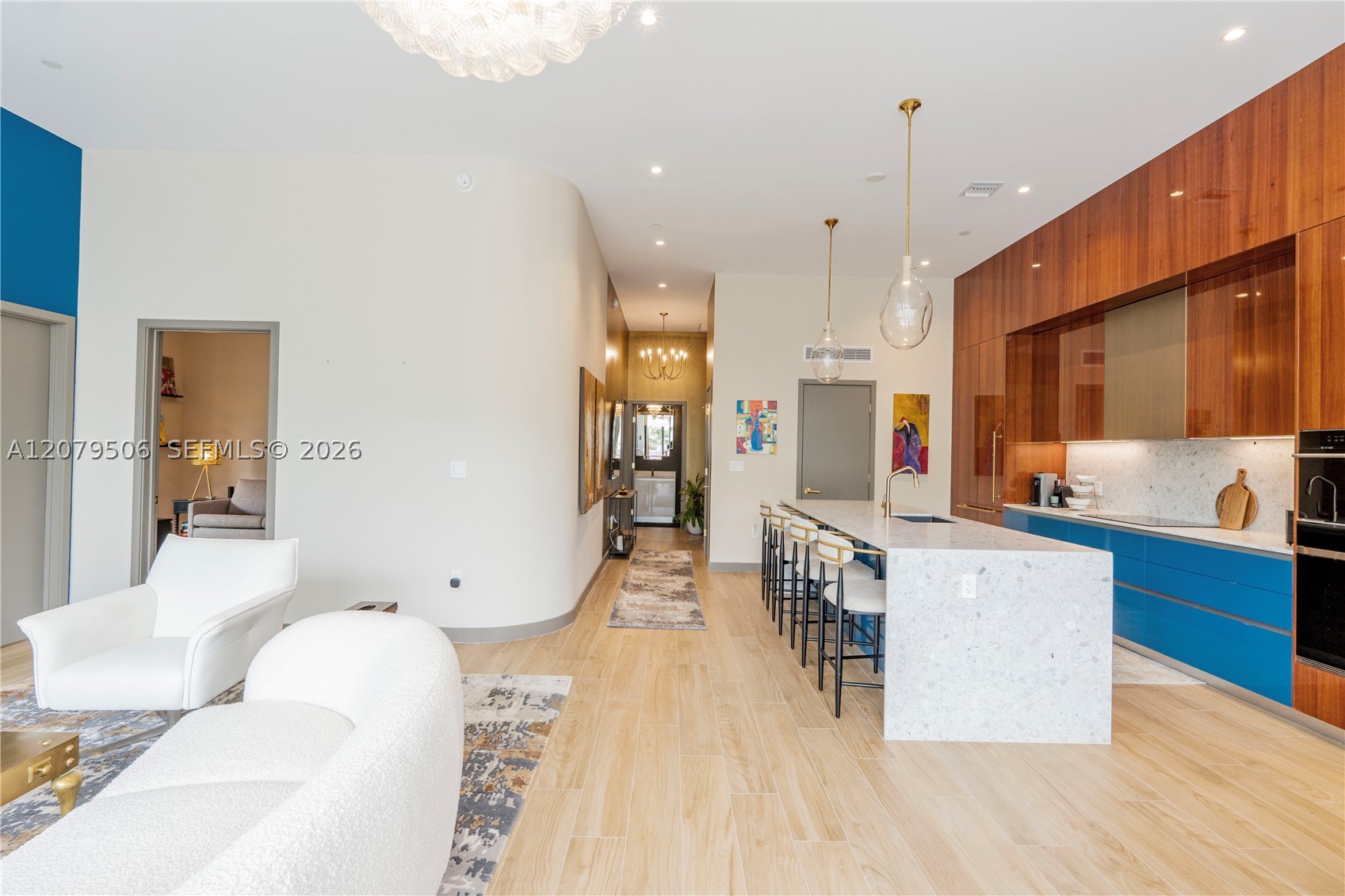 2678 Tigertail Ave #202 Miami, FL 33133