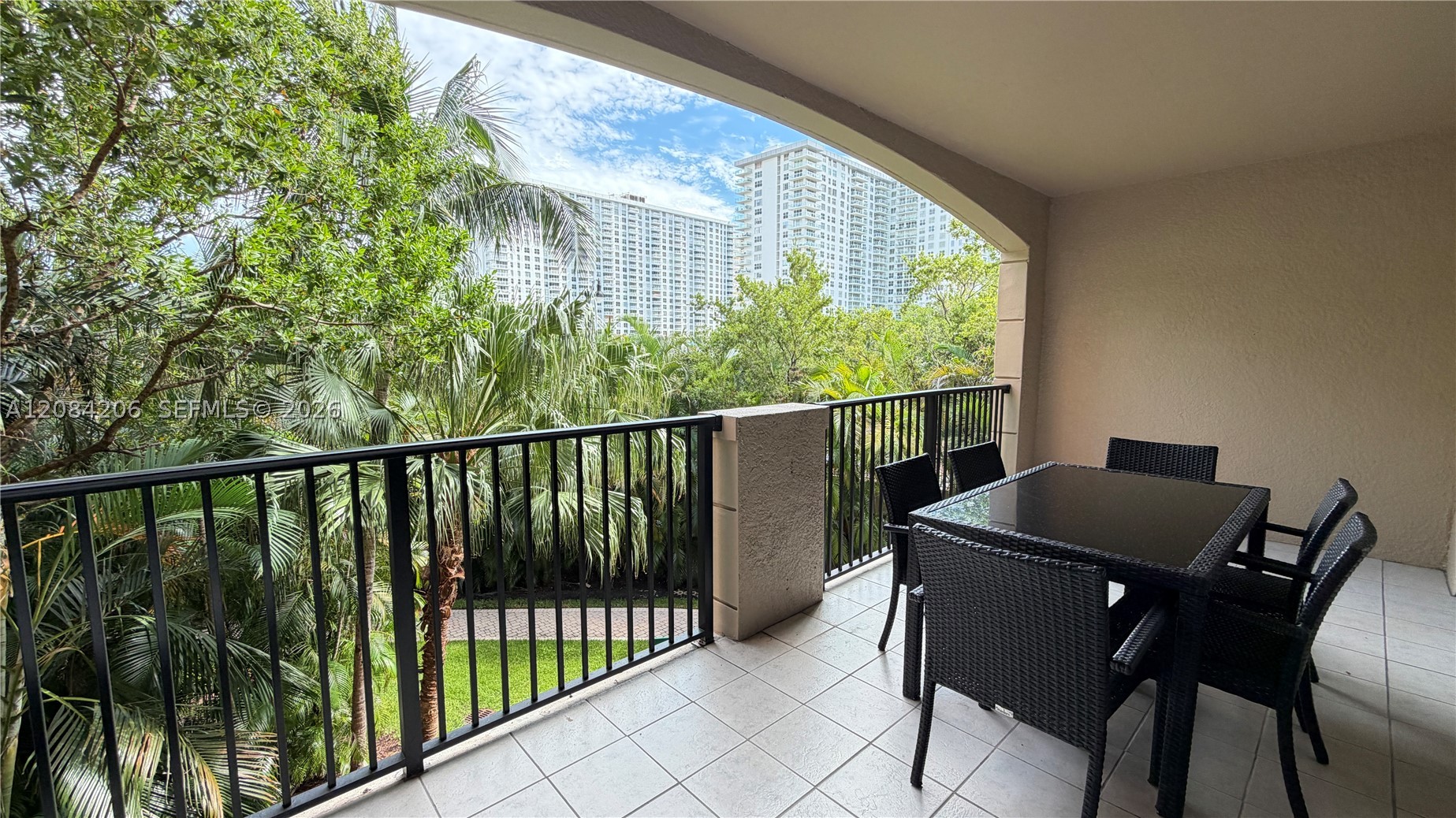image Porto Bellagio Condo29