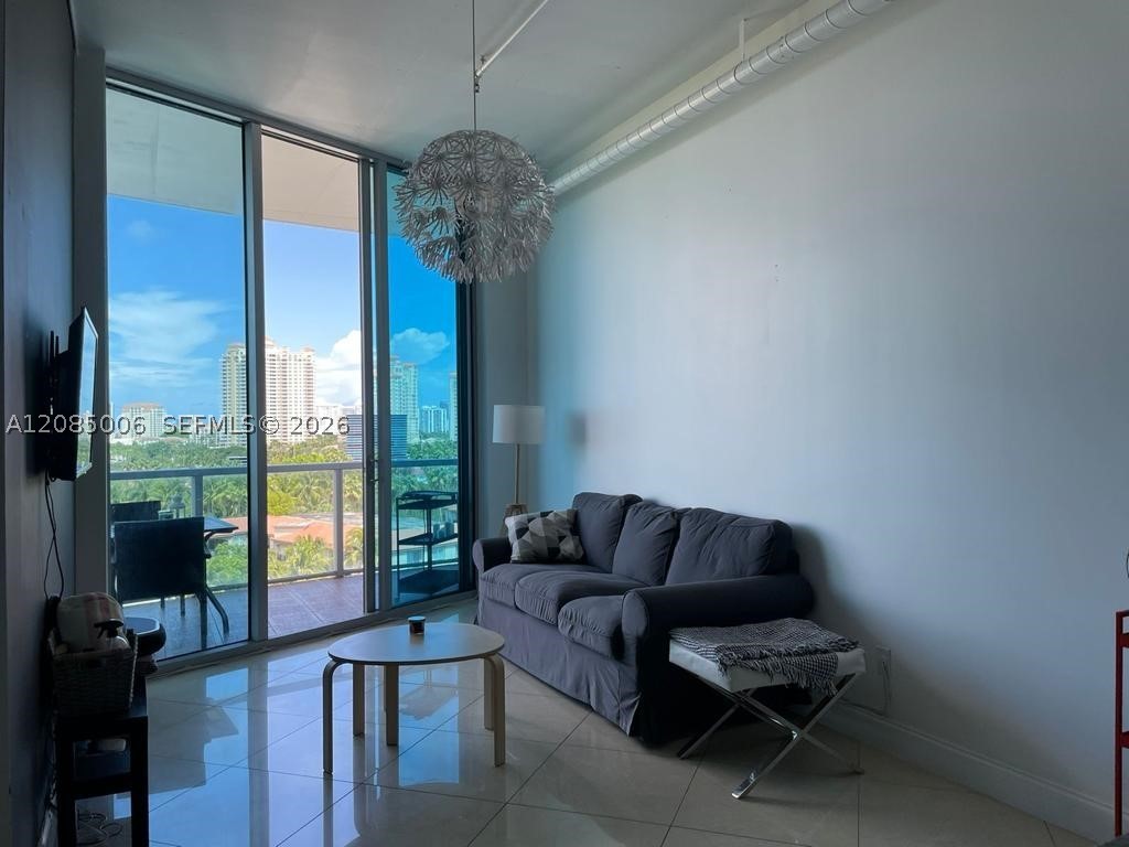 image Uptown Marina Lofts2