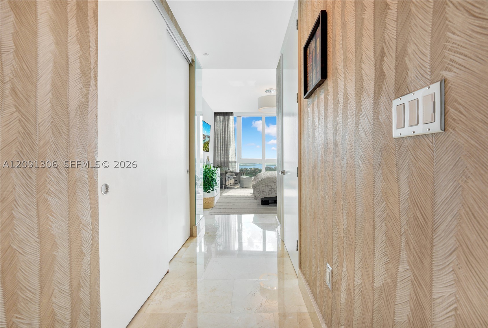 image Continuum South Beach South Tower16