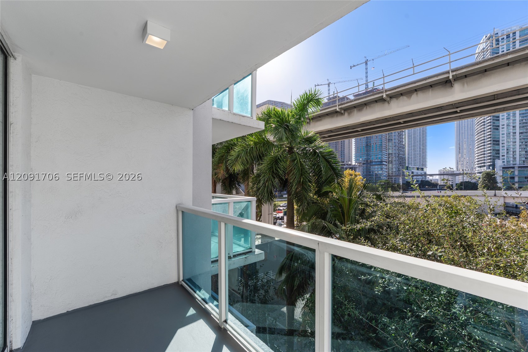 image Brickell on the River North18