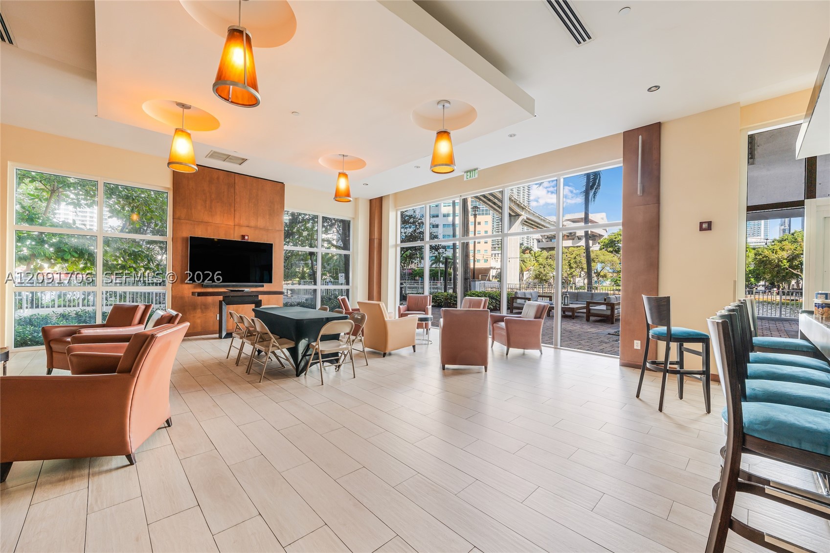 image Brickell on the River North22