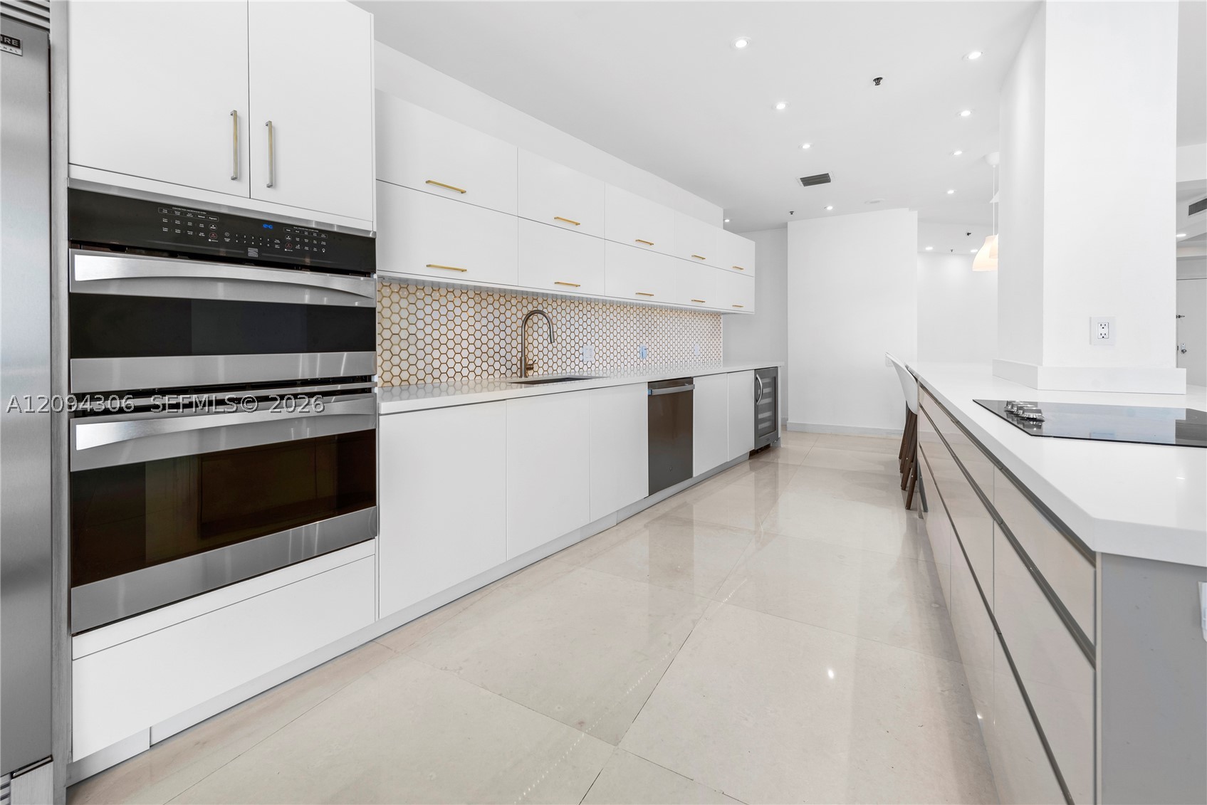 808 Brickell Key Dr #304 Miami, FL 33131