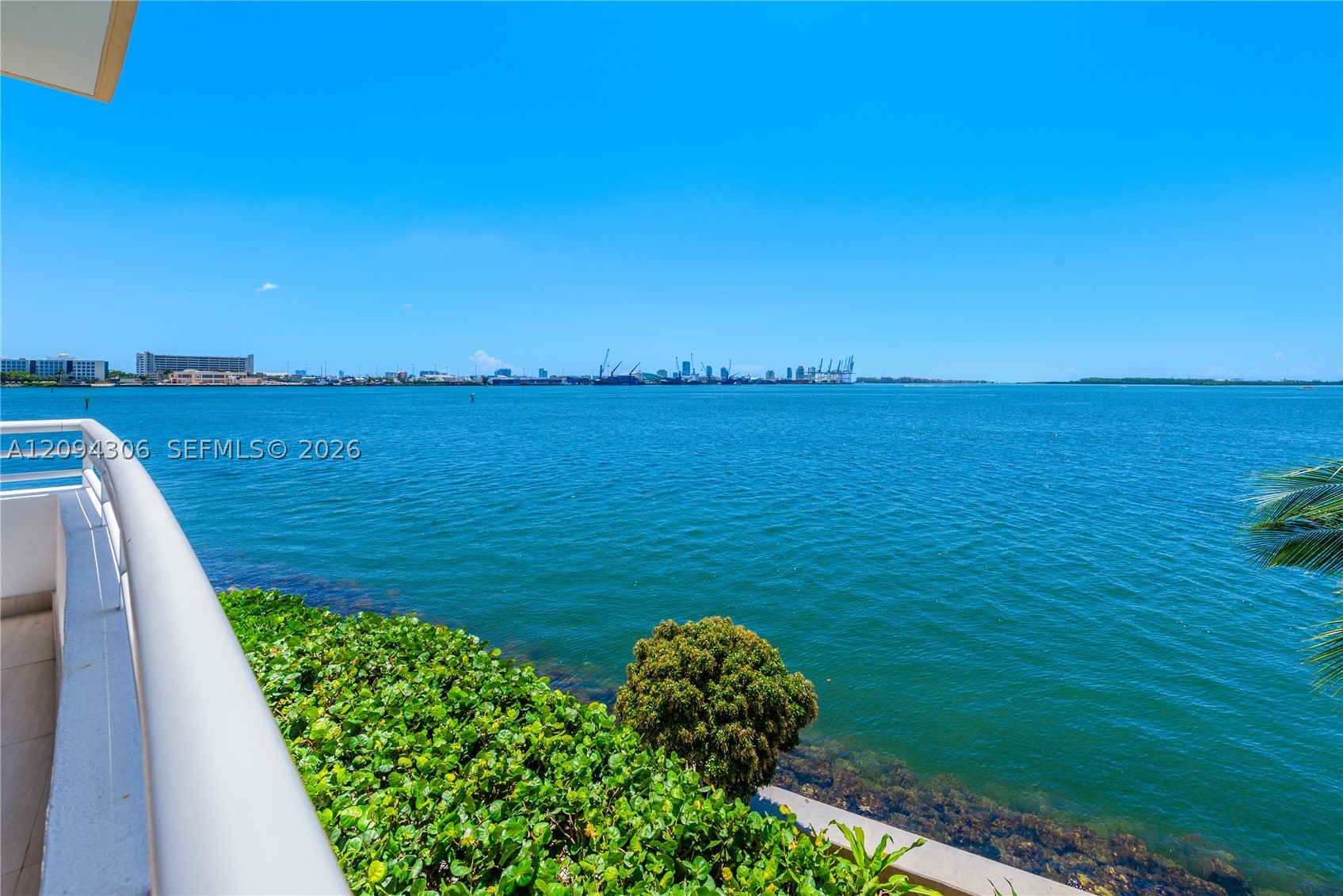808 Brickell Key Dr #304 Miami, FL 33131