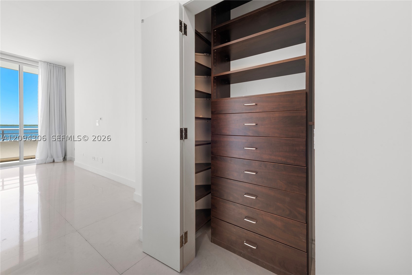 808 Brickell Key Dr #304 Miami, FL 33131