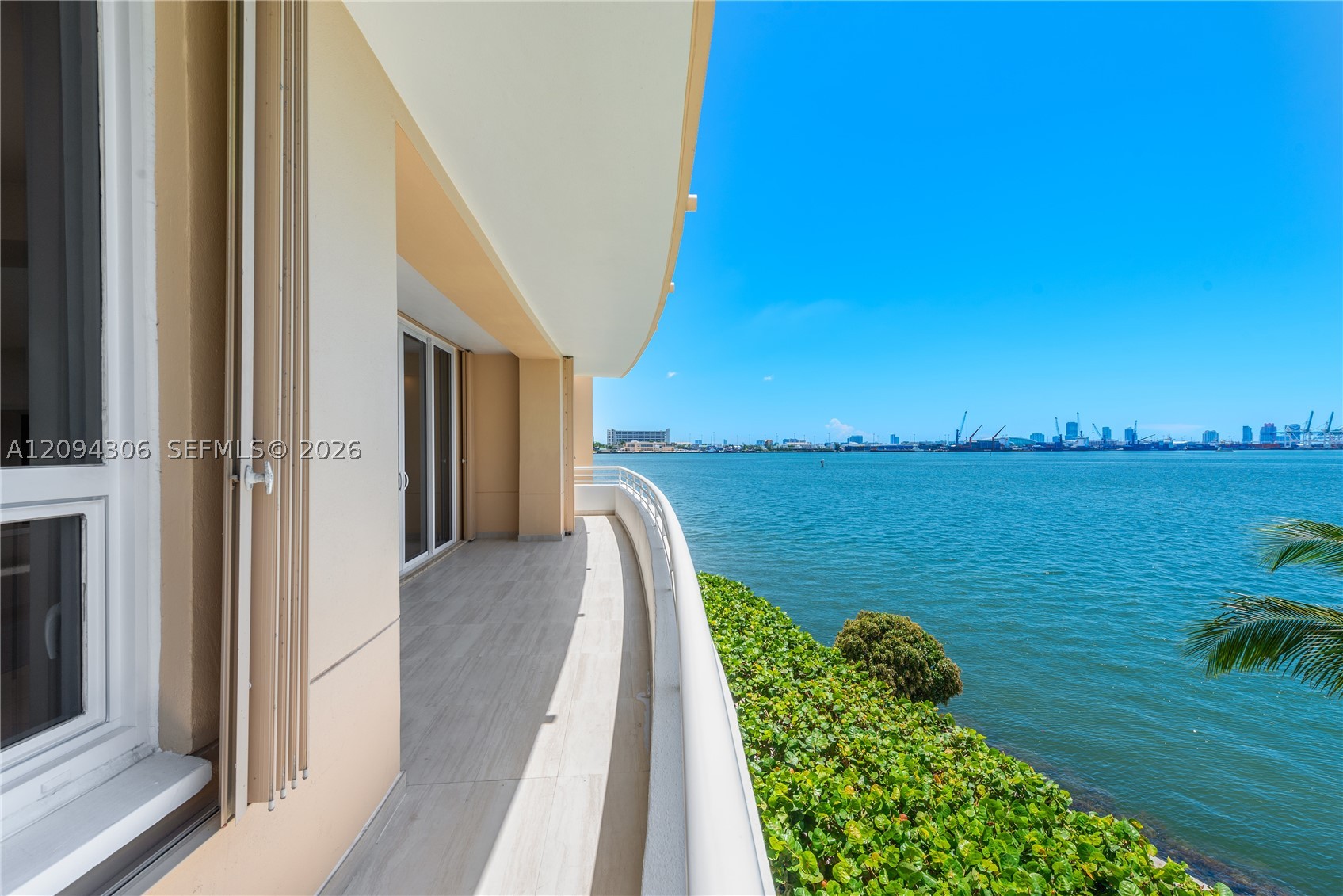 808 Brickell Key Dr #304 Miami, FL 33131