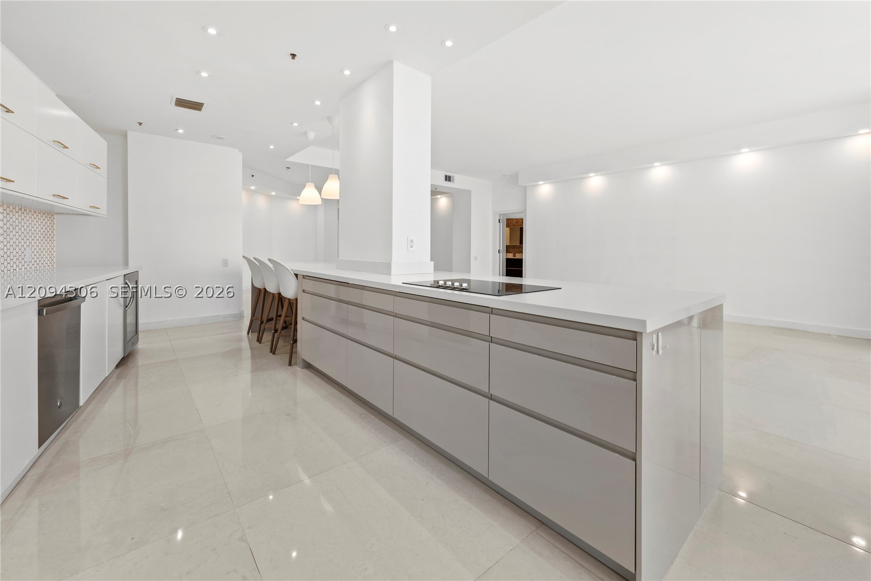 808 Brickell Key Dr #304 Miami, FL 33131