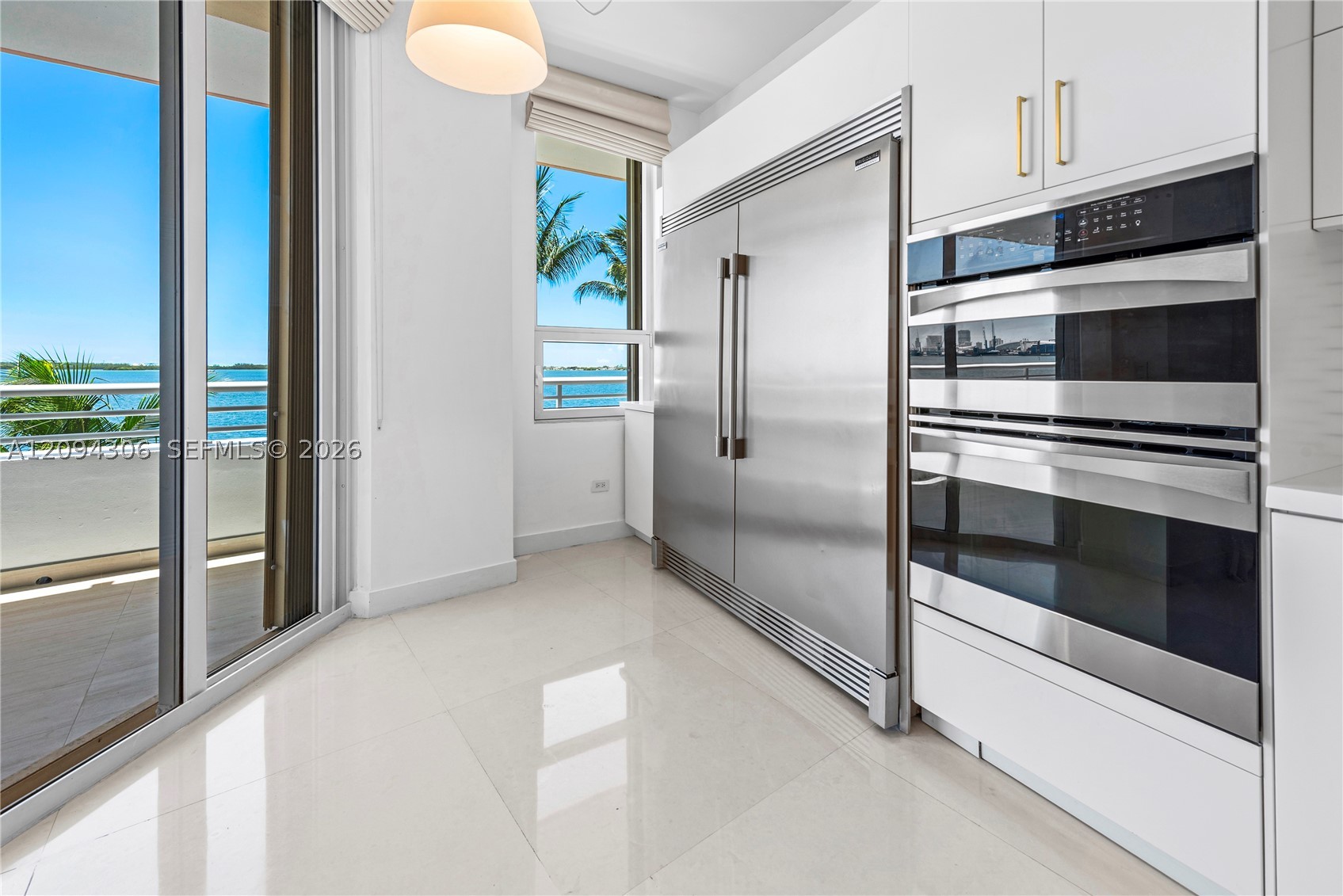 808 Brickell Key Dr #304 Miami, FL 33131