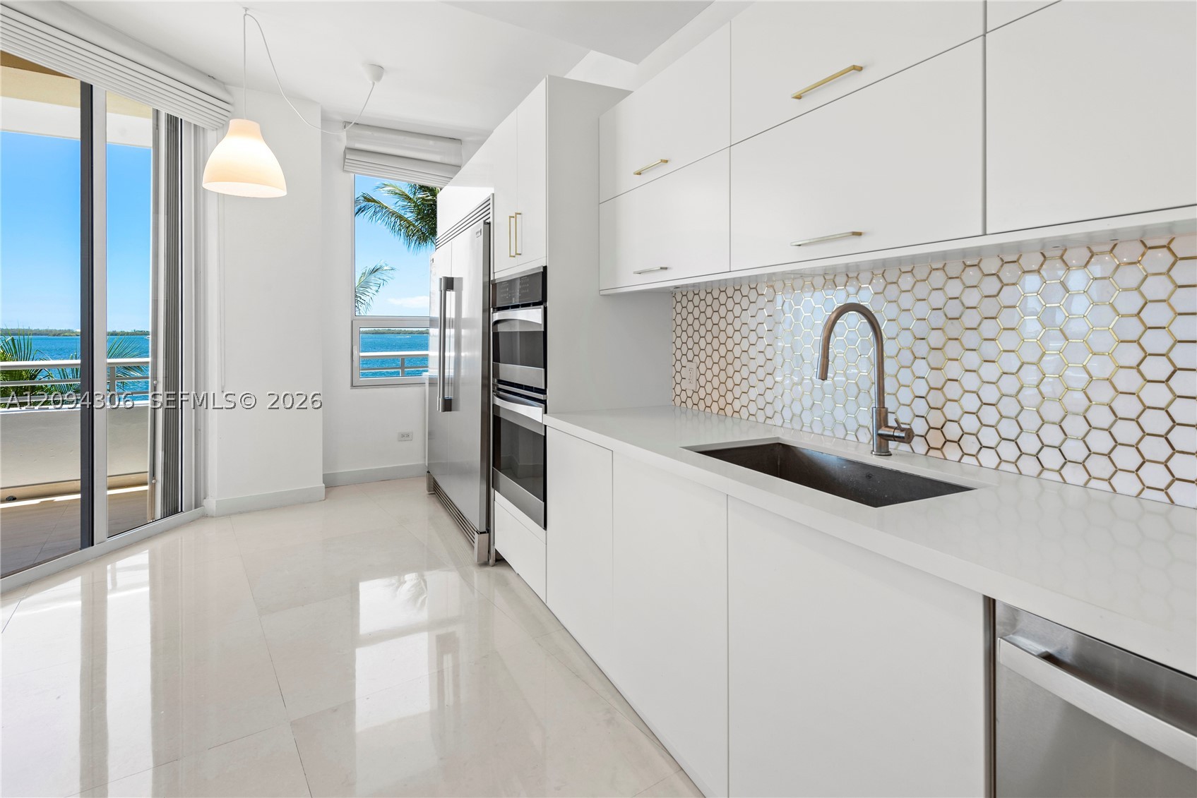 808 Brickell Key Dr #304 Miami, FL 33131