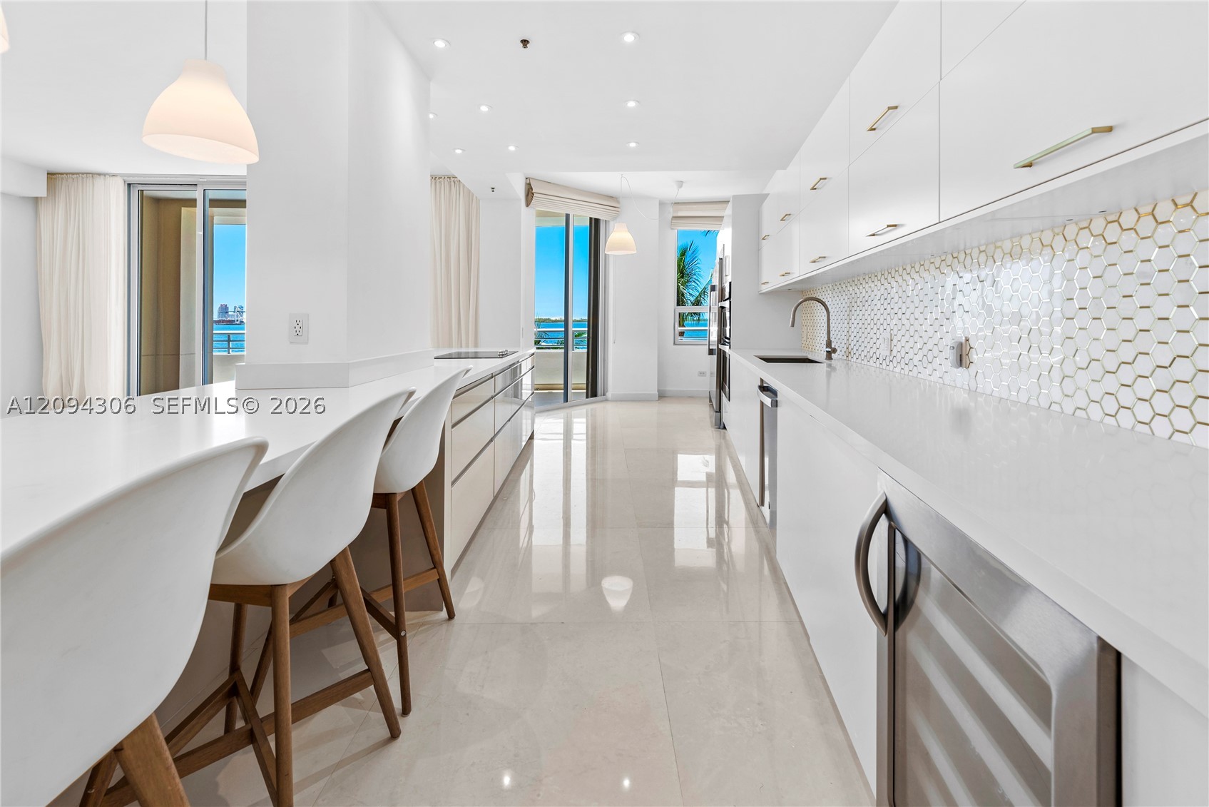 808 Brickell Key Dr #304 Miami, FL 33131