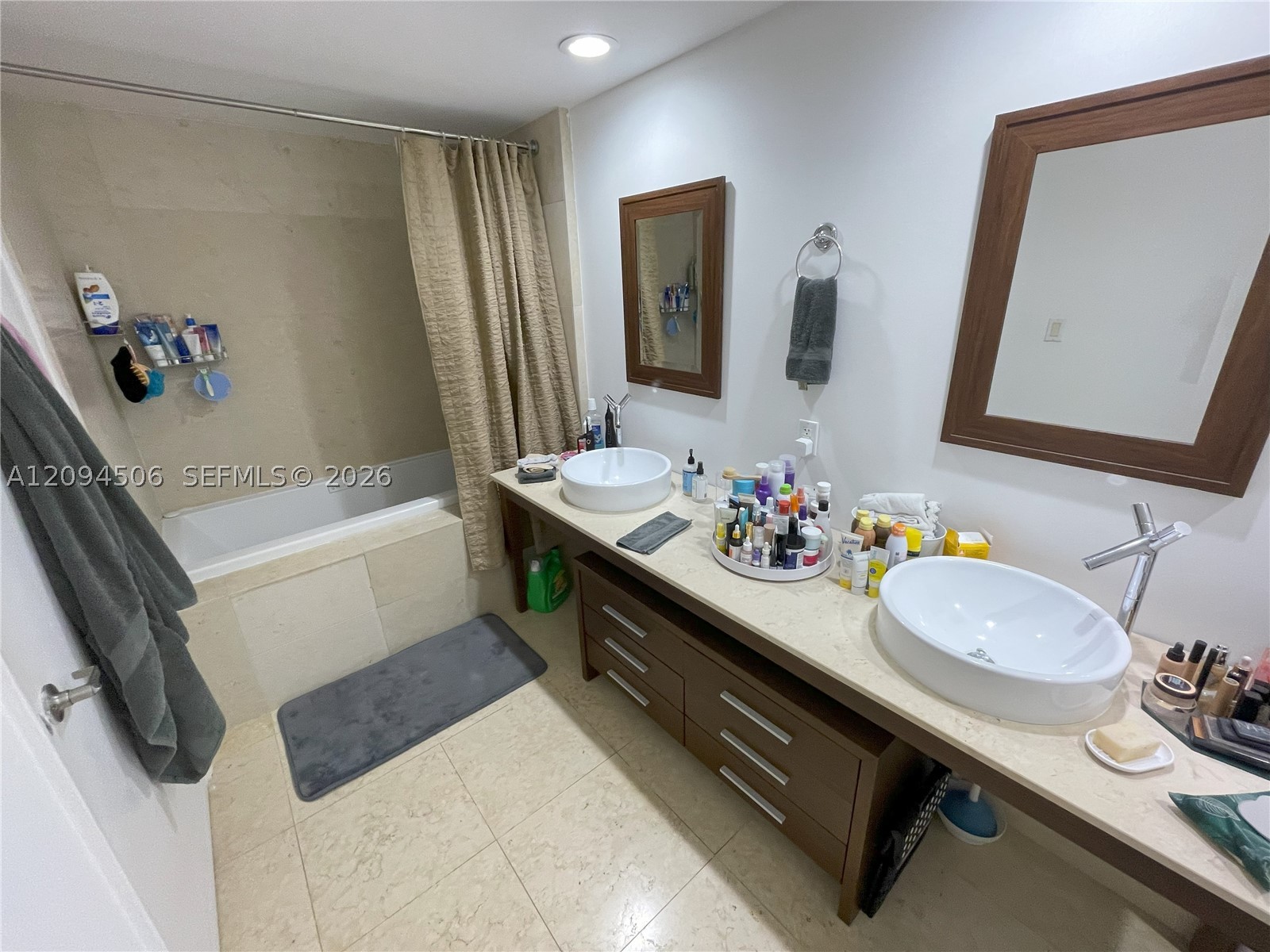 image Icon Brickell I2