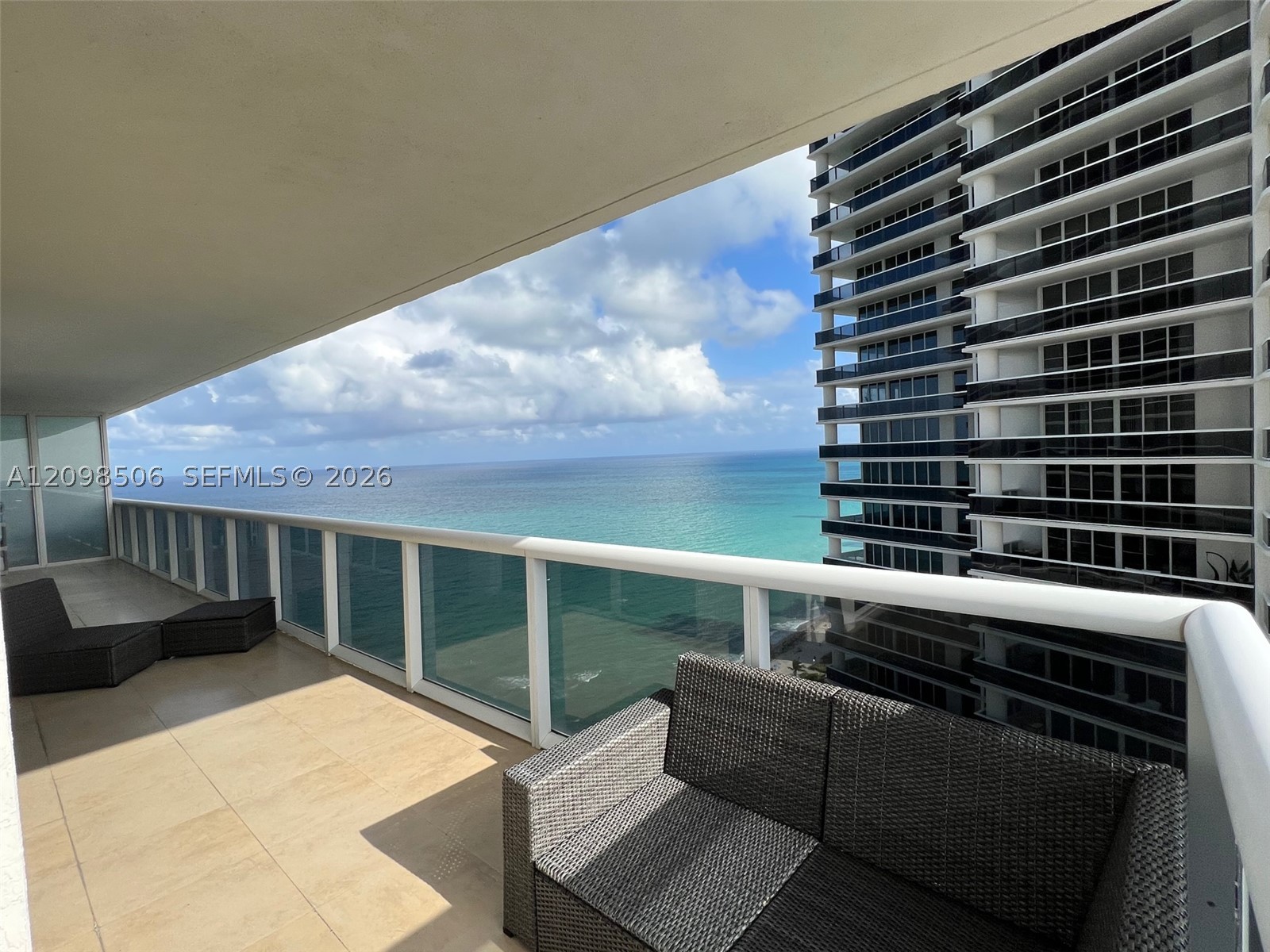 image Beach Club 229