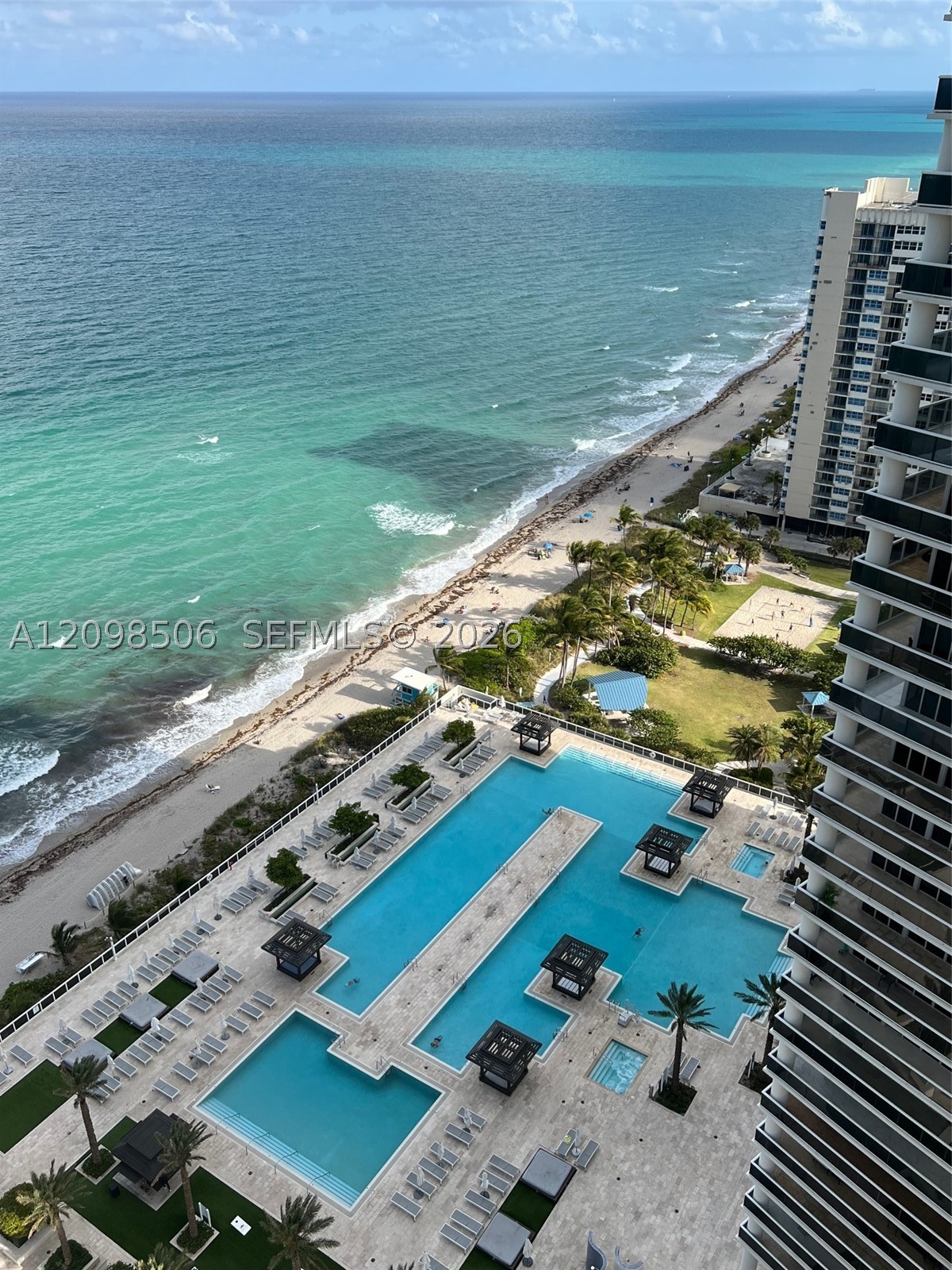 image Beach Club 236