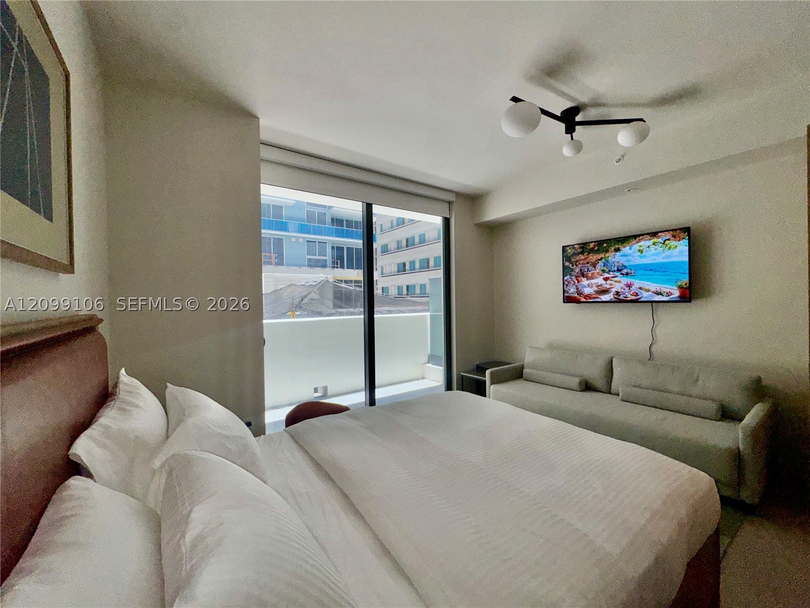 11 NE 6th St #208 Miami, FL 33132