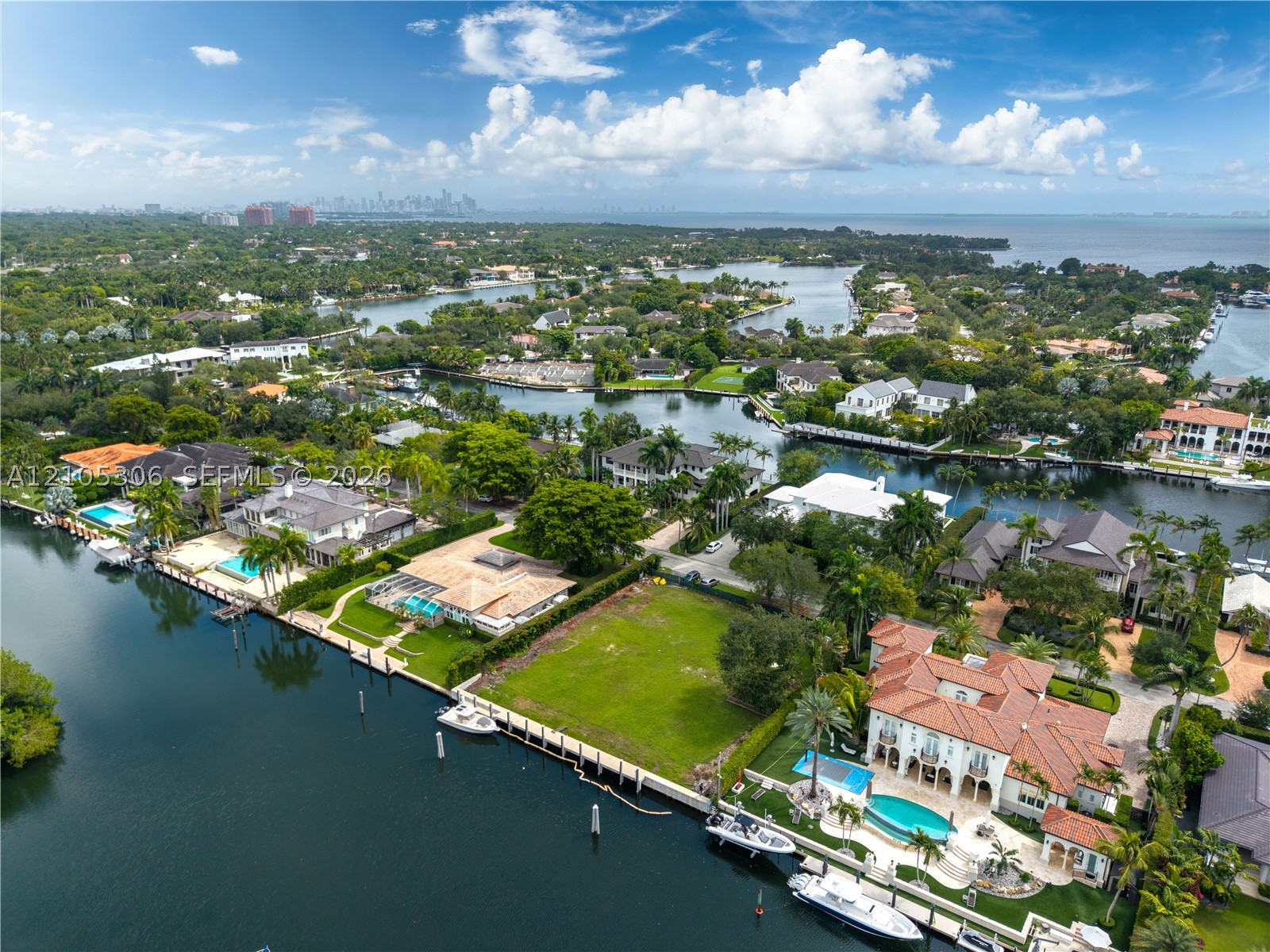 9340 Balada St Coral Gables, FL 33156