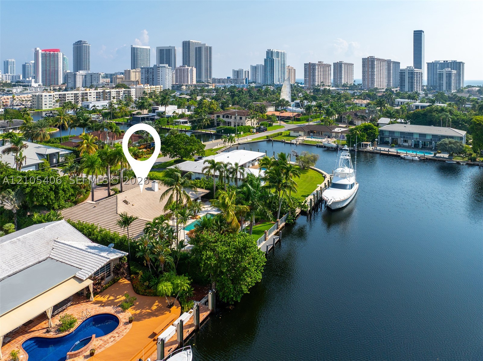 407 Sunset Dr Hallandale Beach, FL 33009
