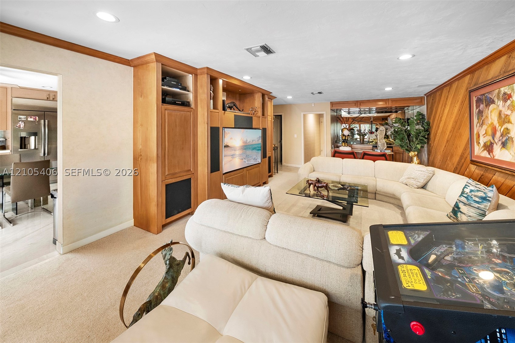 407 Sunset Dr Hallandale Beach, FL 33009