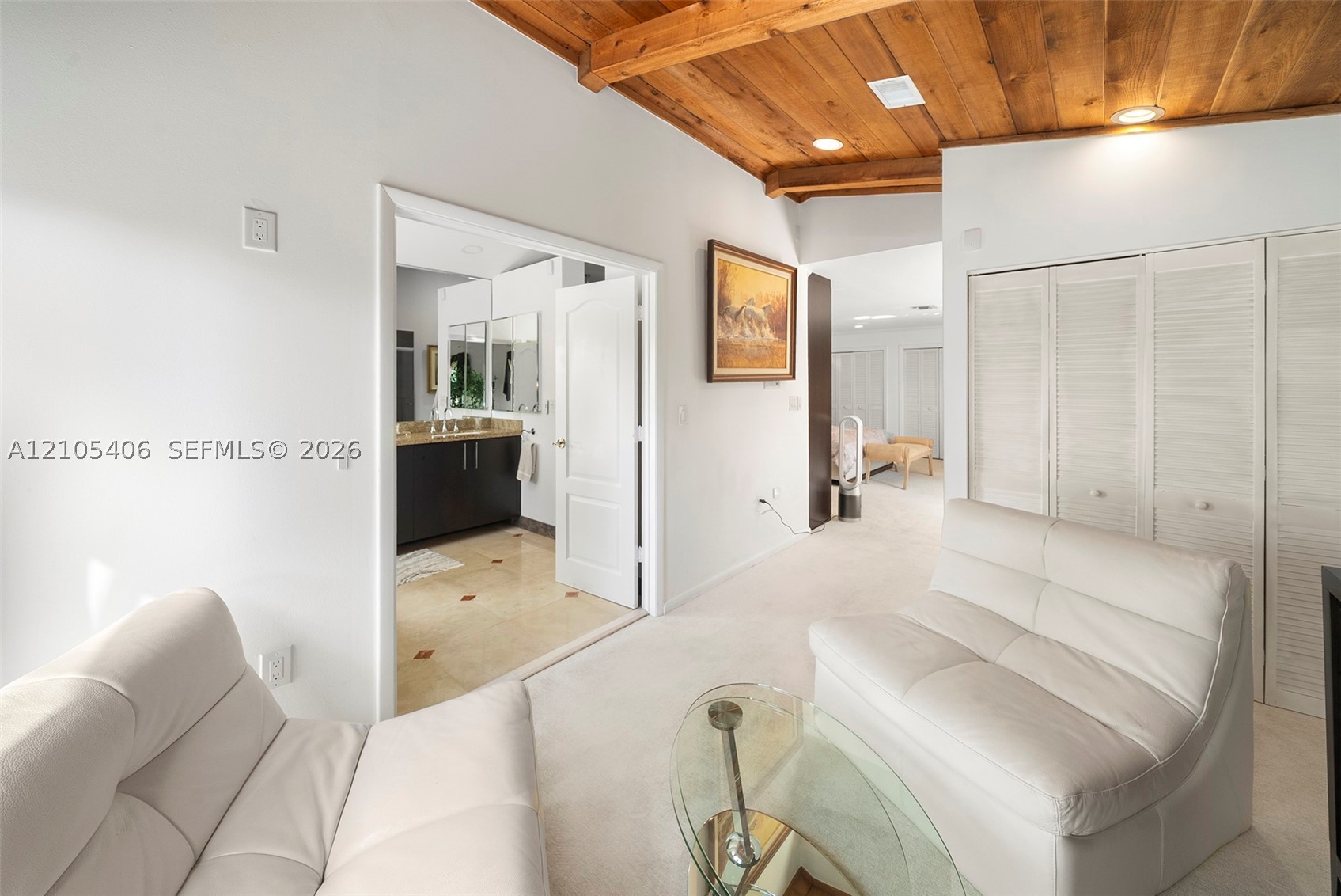 407 Sunset Dr Hallandale Beach, FL 33009