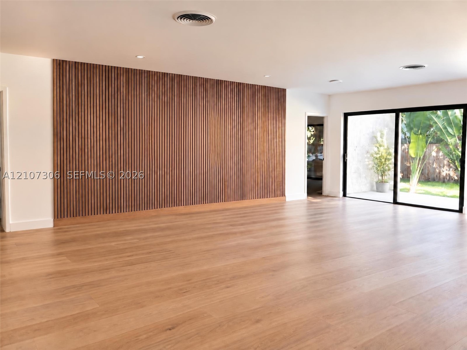 4322 Alton Rd Miami Beach, FL 33140