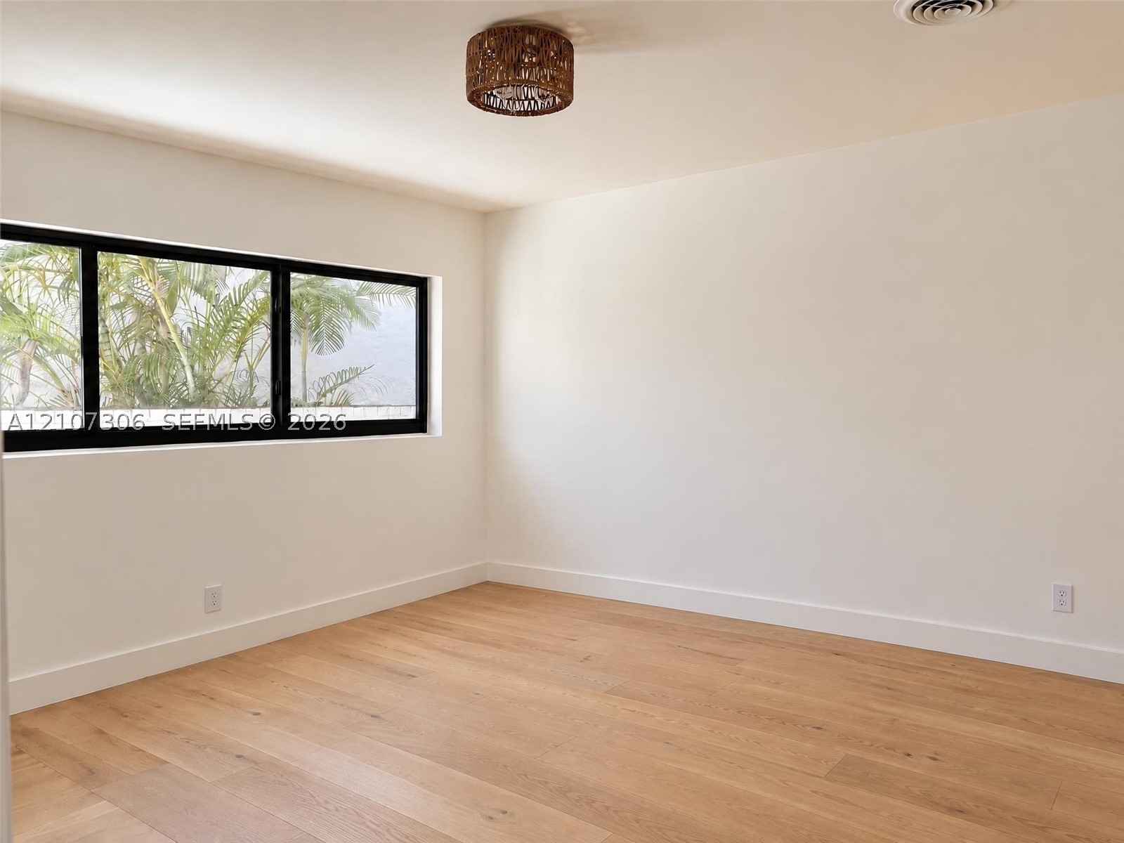 4322 Alton Rd Miami Beach, FL 33140