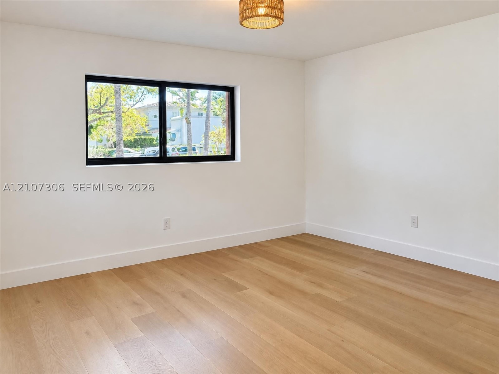 4322 Alton Rd Miami Beach, FL 33140