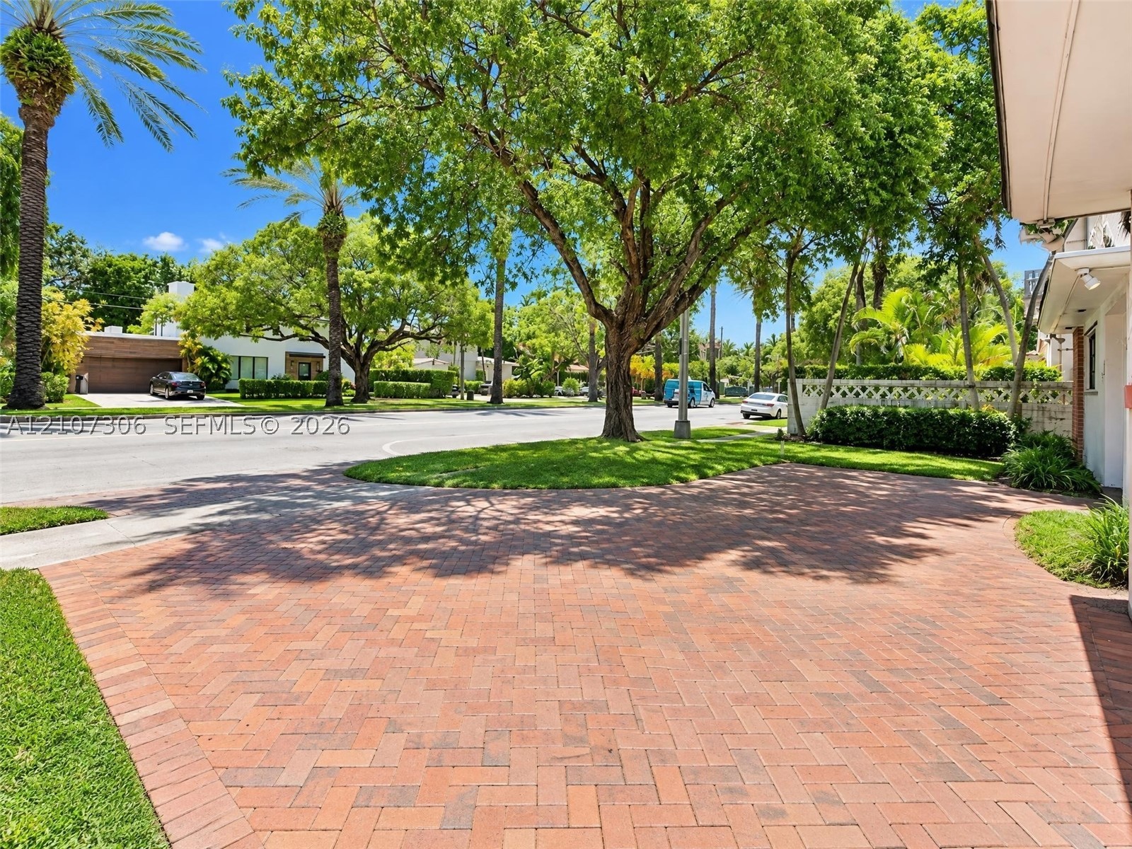 4322 Alton Rd Miami Beach, FL 33140